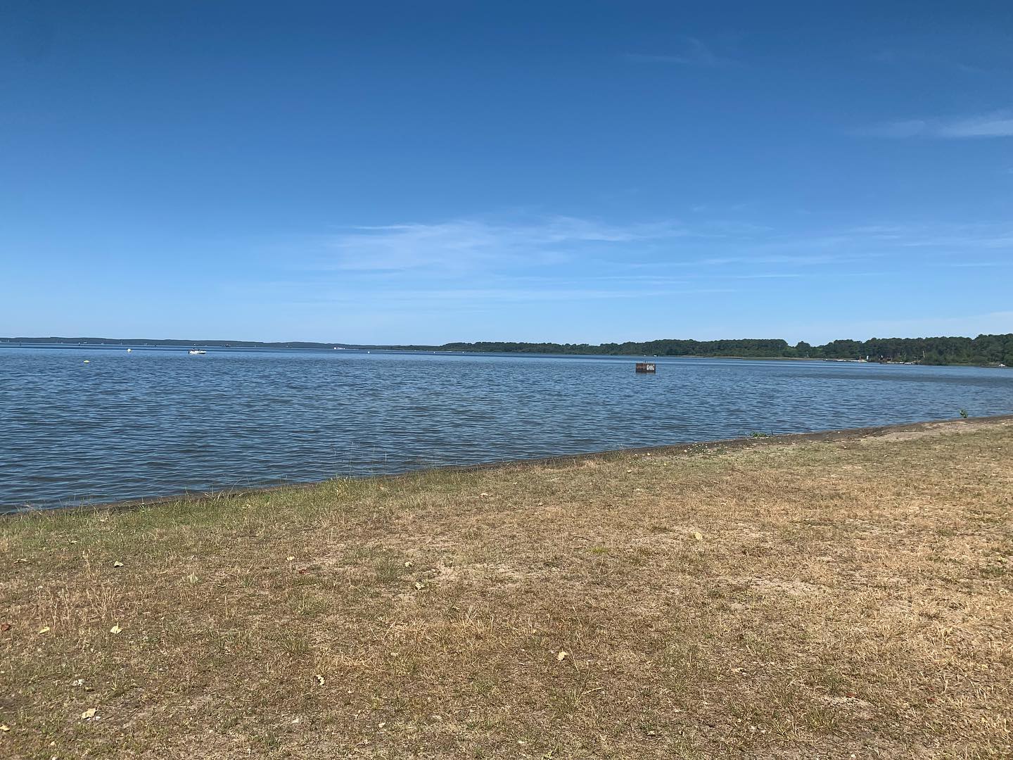 terrain à bâtir à 400m du lac dans un cadre privilégié · à Parentis-en-Born · 135 000 €